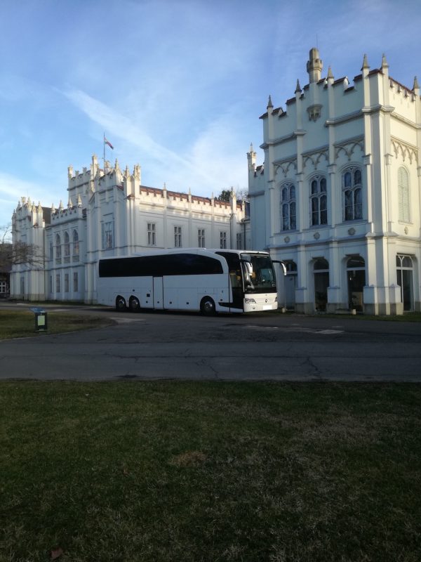 Mercedes Travego luxus autóbisz közvetítés